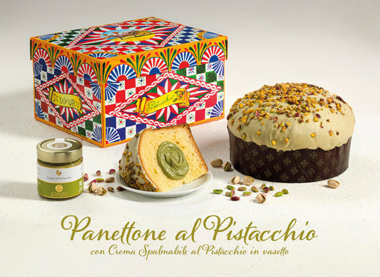 Panettone con crema spalmabile al pistacchio.